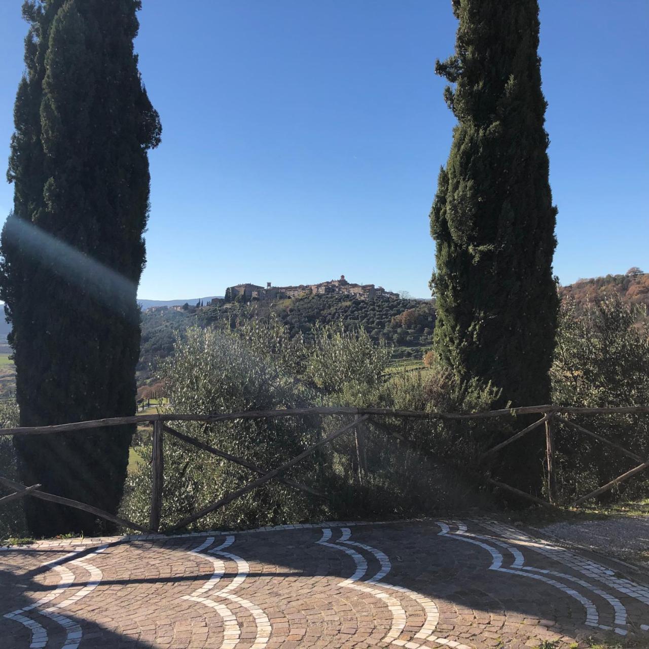 Agriturismo Beata Vanna 法布罗 外观 照片